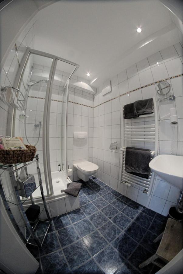 Goldgemaeuer Appartements Оксенфурт Экстерьер фото